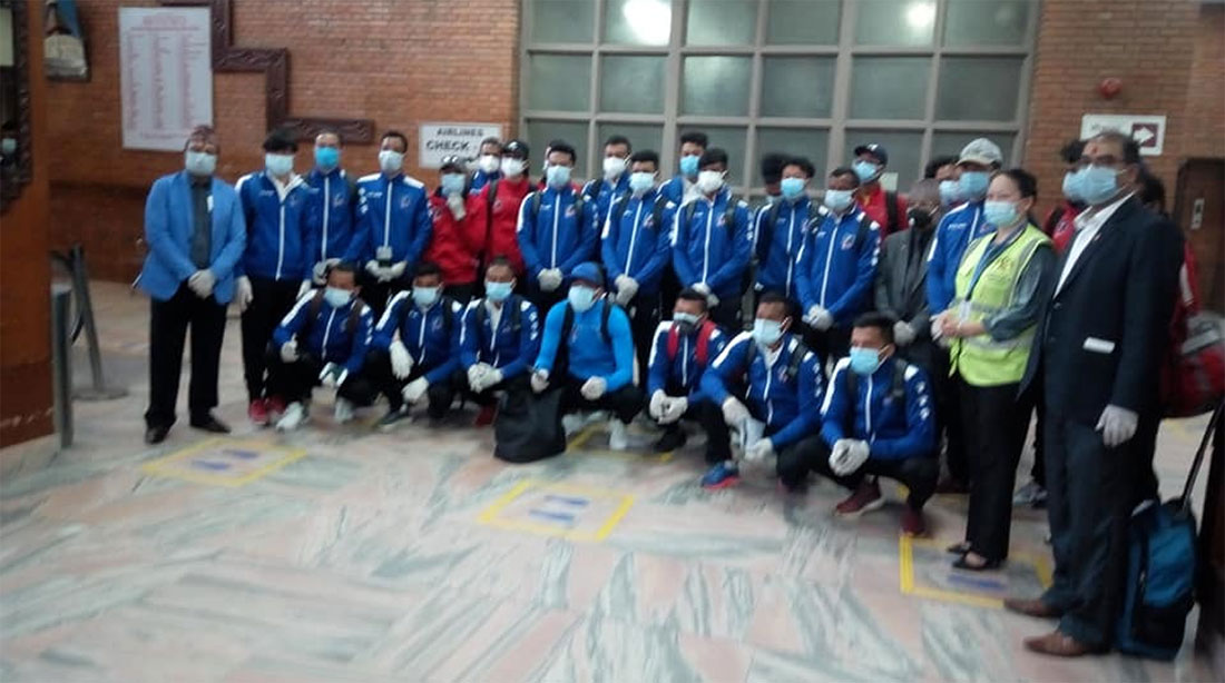 नेपाली फुटबल टोली बंगलादेश प्रस्थान: कप्तानको जिम्मा किरण चेम्जोङ